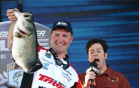 how to become a professional bass fishing